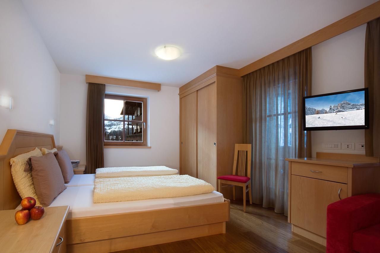 Appartamenti Villa Olympia Корвара ин Бадия Екстериор снимка